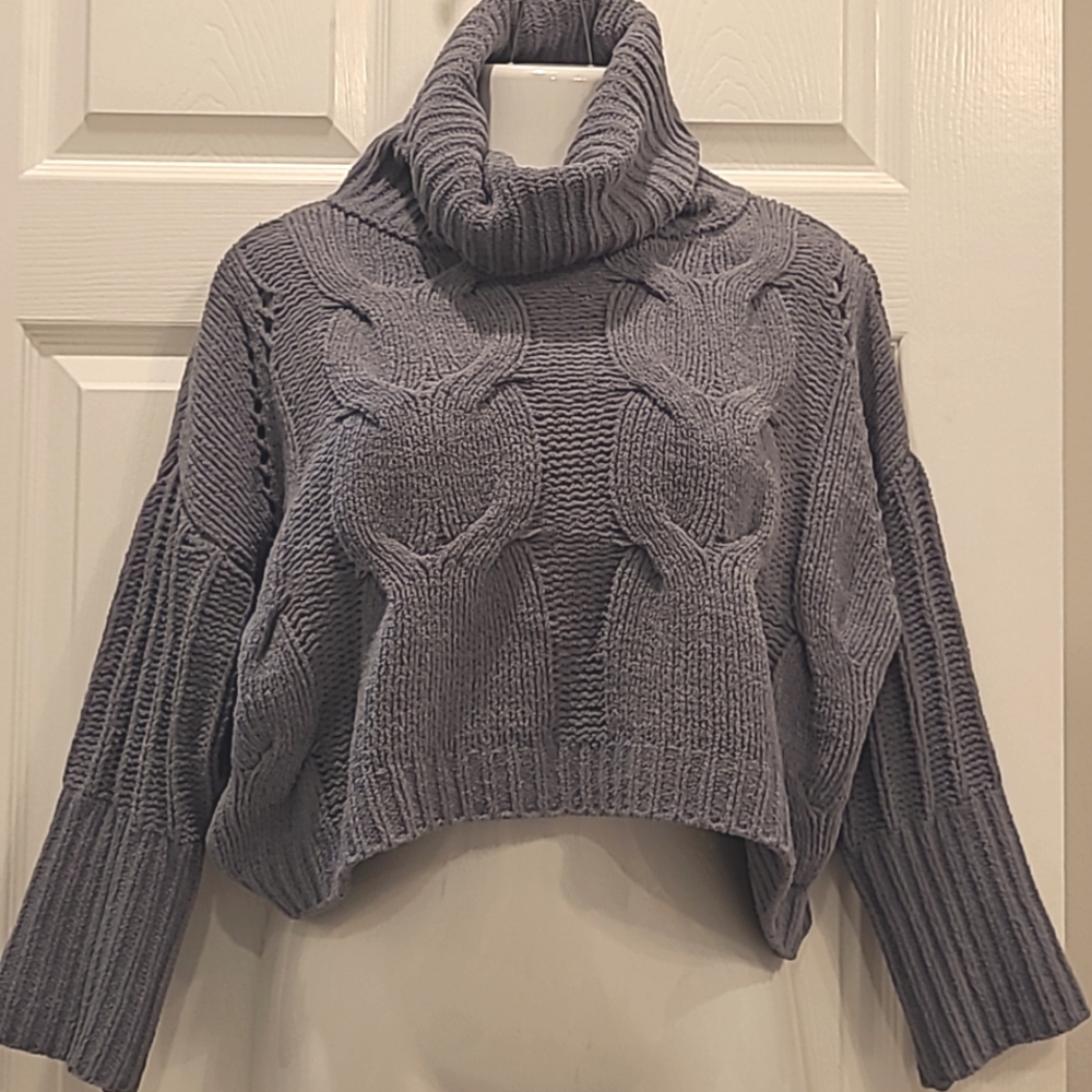 Chenille Y2k Soft Grey Cropped Baggy Enlarged Cable Sweater Sz XS Moon & Madison - Picture 2 of 10